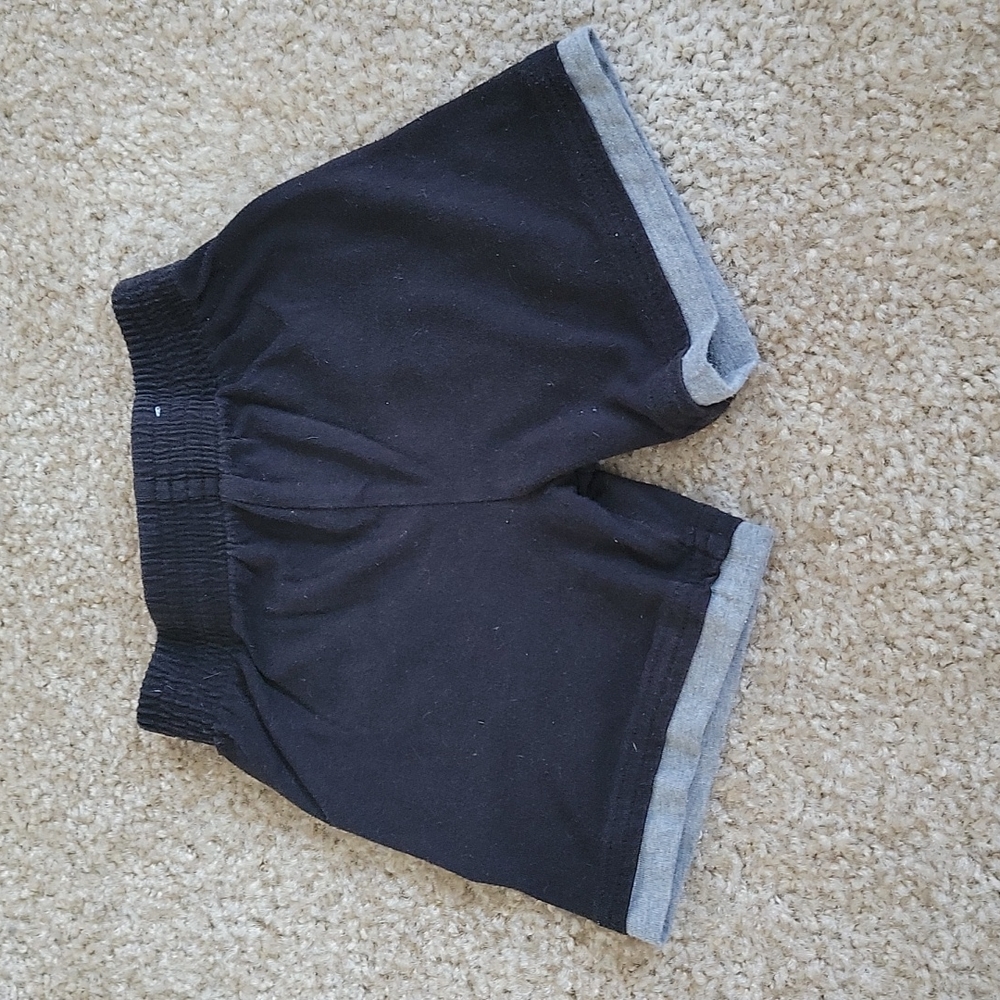 2T shorts